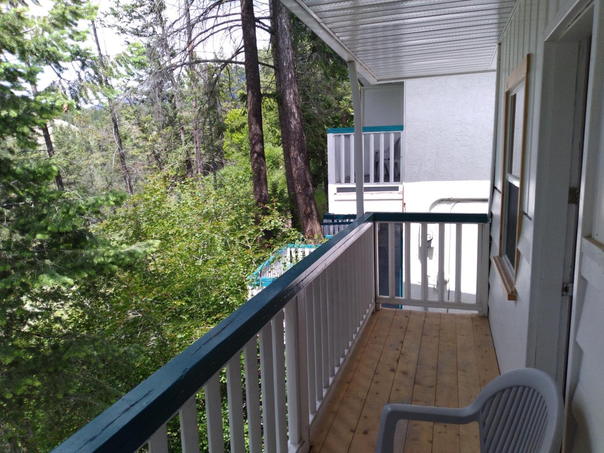 Appletree Inn Radium Hot Springs Buitenkant foto